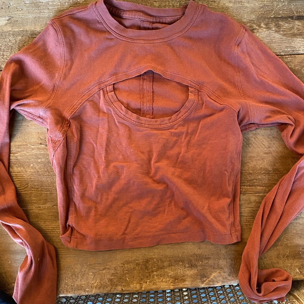 Women's Lululemon long sleeve great condition